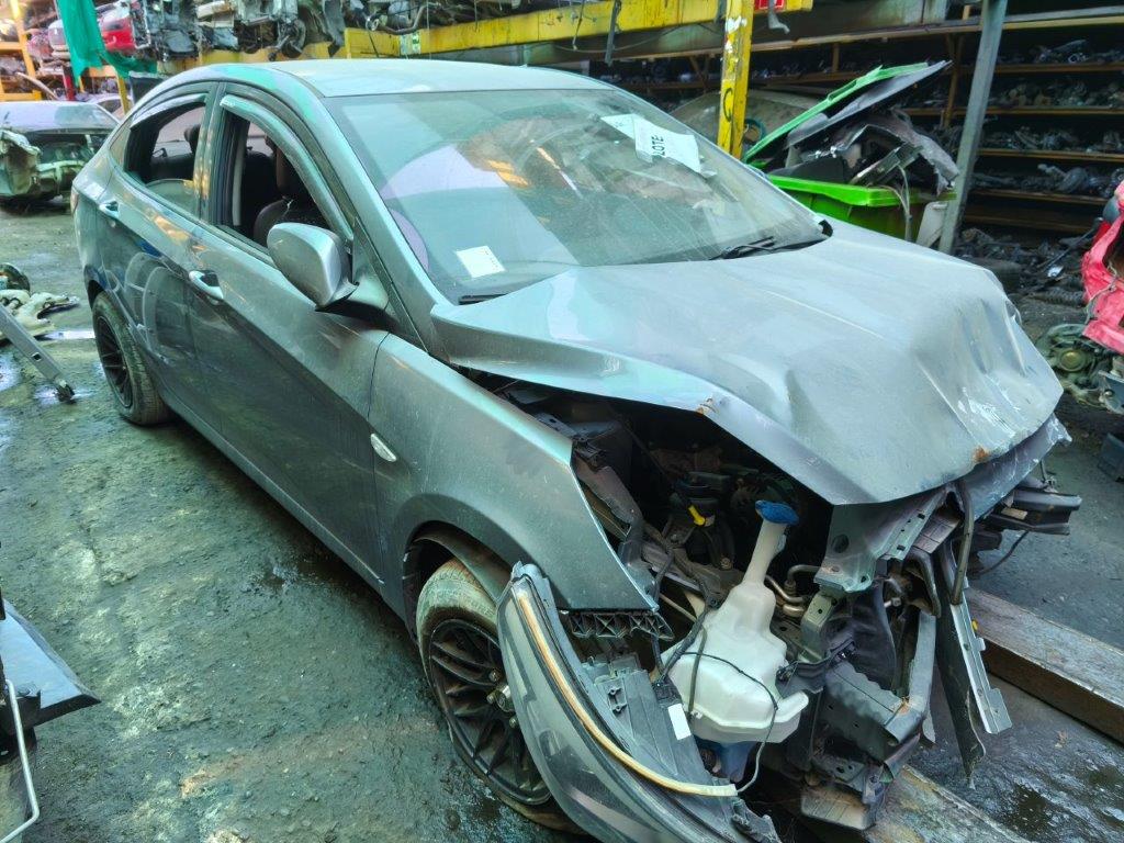  Hyundai ACCENT RB 2012    EN DESARME